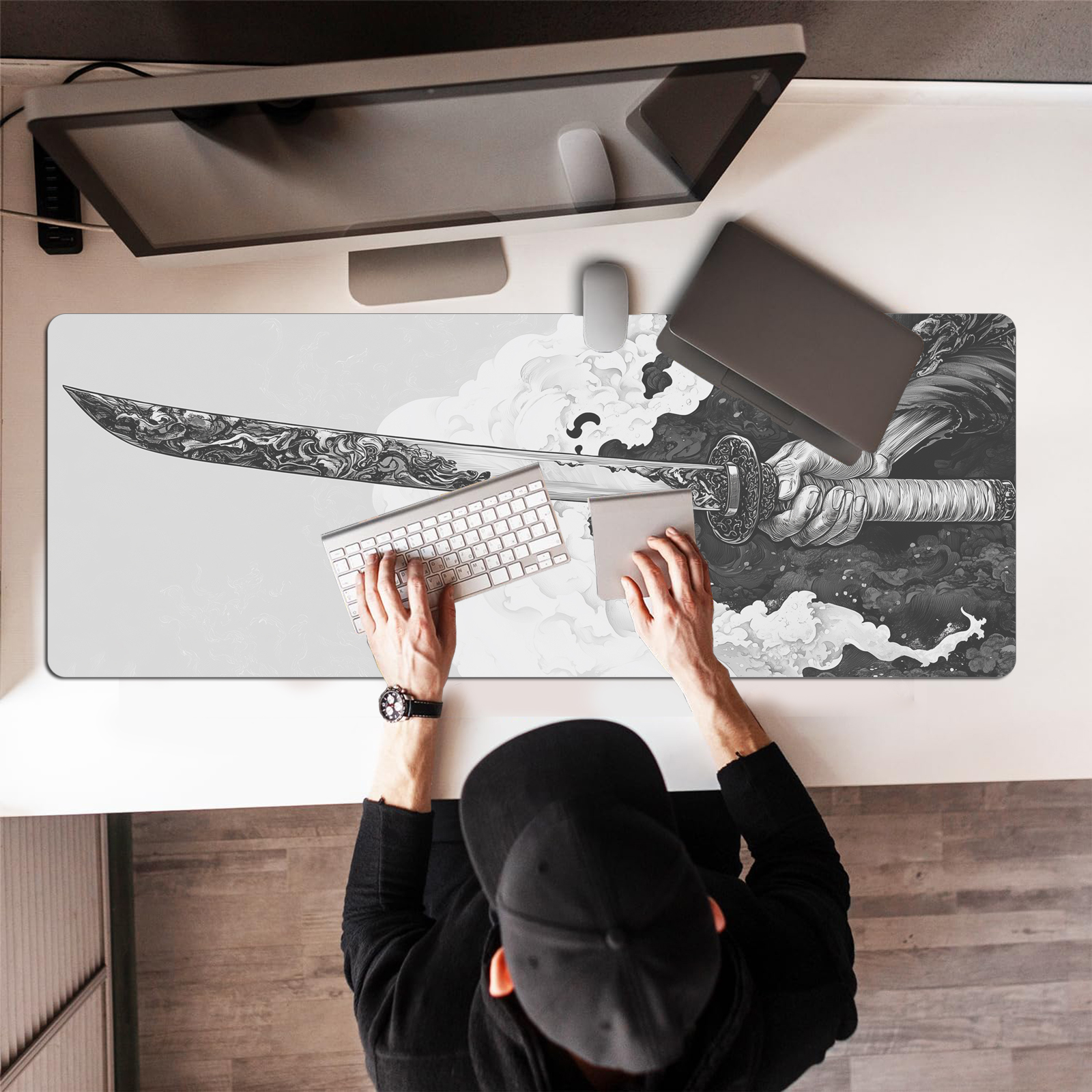 Black And White Comic Wind Swo - Gaming Keyboard And Mouse recensie en prijs